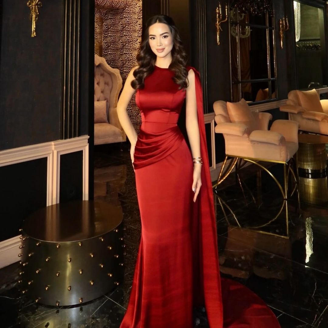 Bella Customized Red Satin One - Women Formal Wear For Graduation avaliação e preço