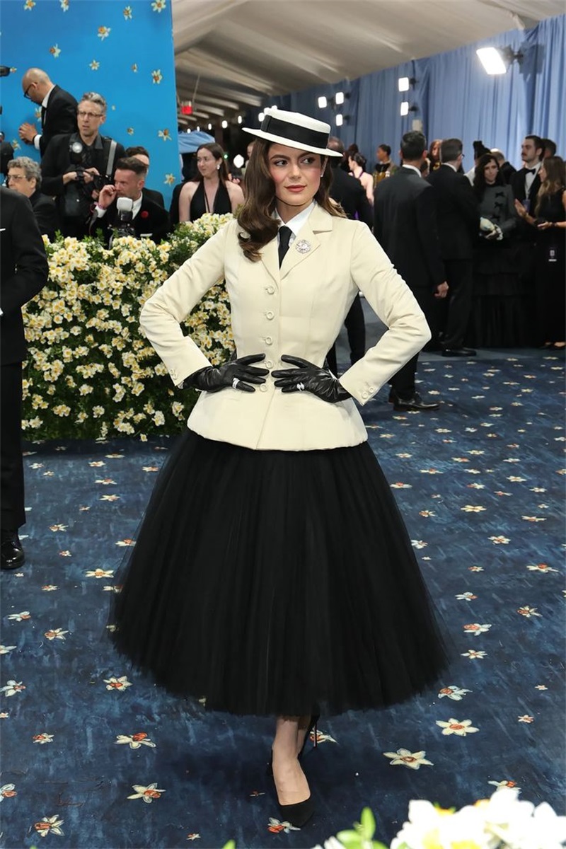 White Women Office Suits Skirt - Women Formal Wear Black And White avaliação e preço