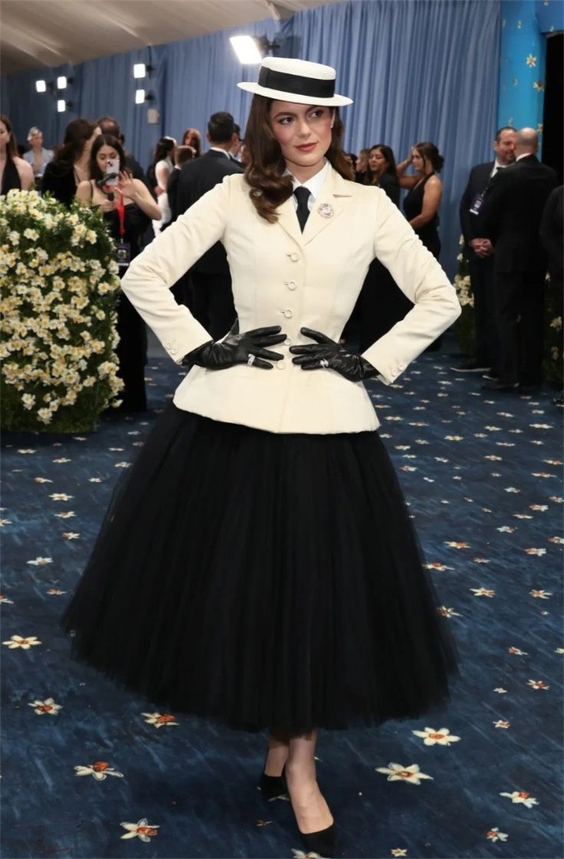White Women Office Suits Skirt - Women Formal Wear Black And White avaliação e preço